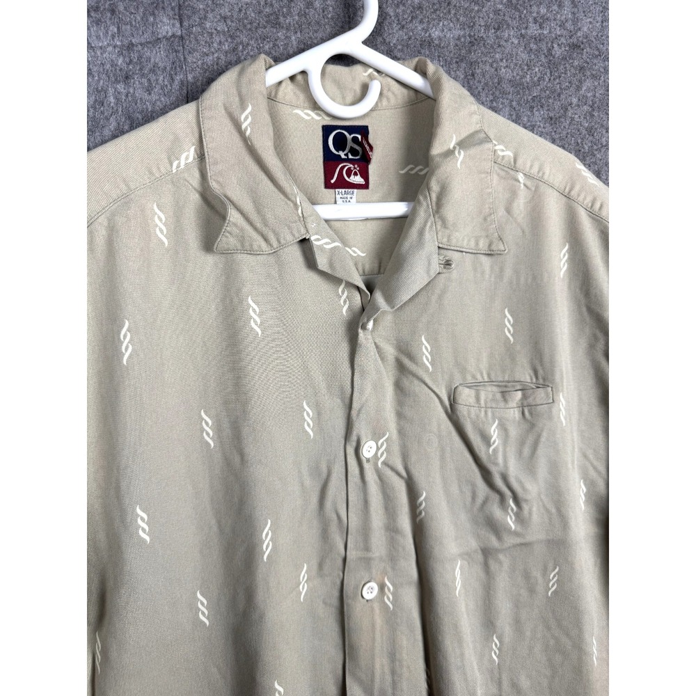 Vintage Quiksilver Shirt Mens XL Beige Button Up Beach Surfer Loop Collar USA
